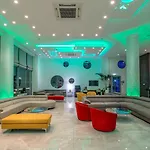 尼古拉斯彩色酒店 圣纳帕