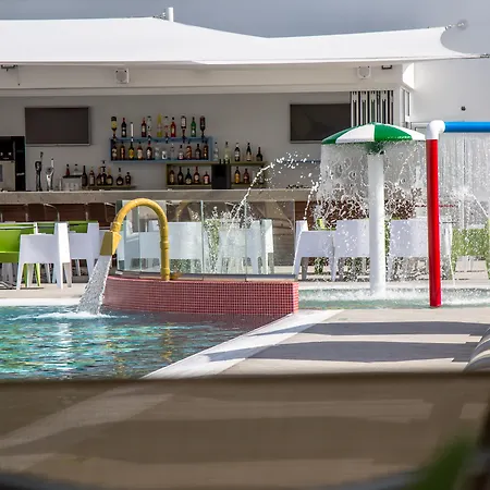 Nicholas Color Hotel Ayia Napa