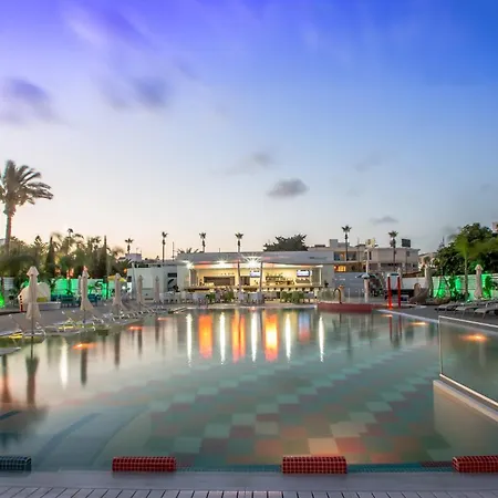 Nicholas Color Ξενοδοχείο