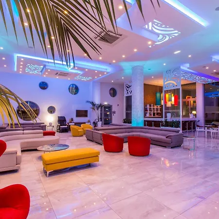 Nicholas Color Ξενοδοχείο 4*