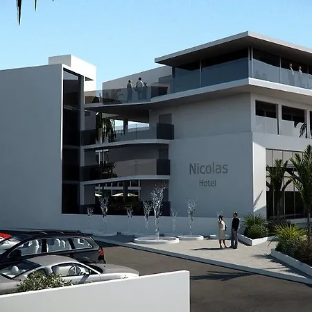 Nicholas Color Hotel 4*