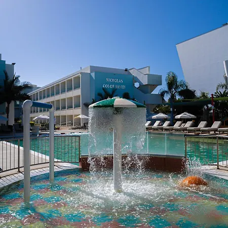 Nicholas Color Hotel 4*