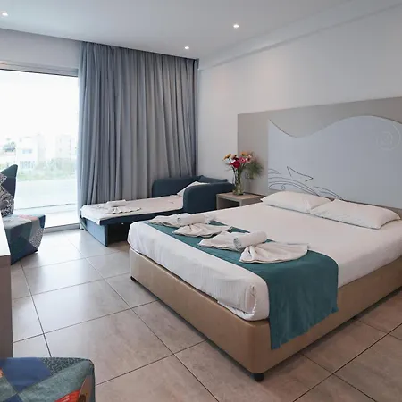 Nicholas Color Hotel