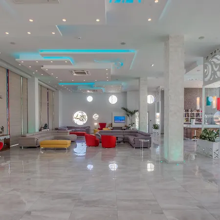 Hotel Nicholas Color