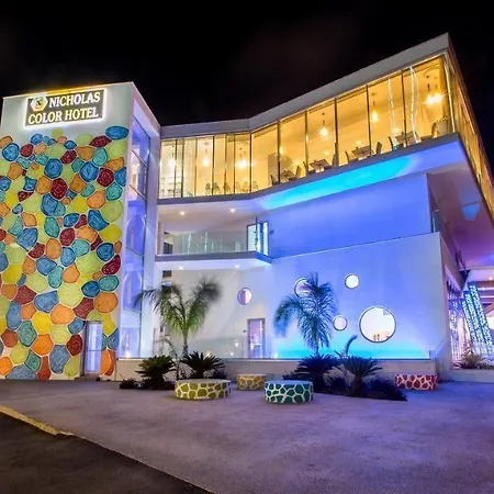 Nicholas Color Hotel 4*