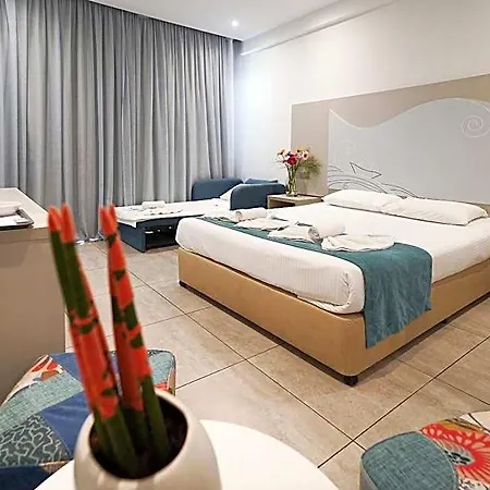 Nicholas Color Отель 4*