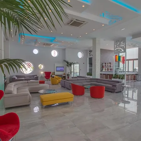 Hotel Nicholas Color