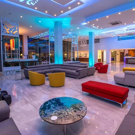 Nicholas Color Hotel 4*