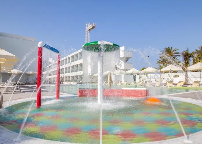 Otel Nicholas Color 4*