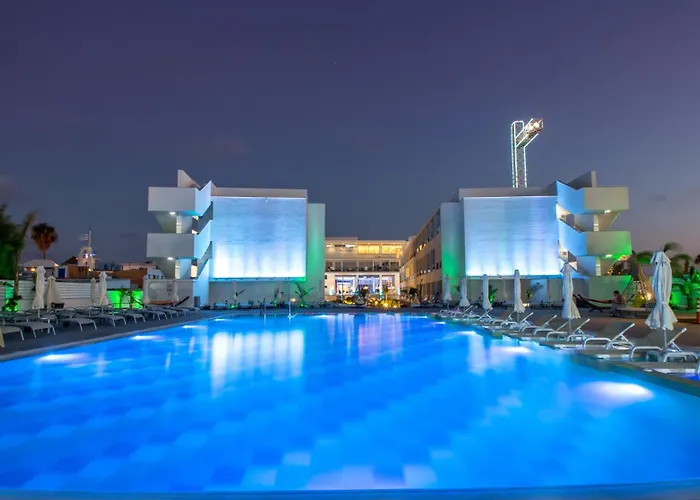 Nicholas Color Hotell Ayia Napa