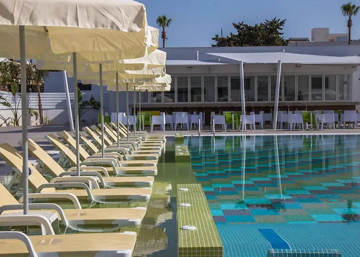 Nicholas Color Hotell Ayia Napa