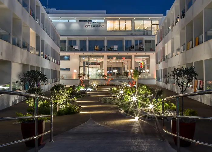 Nicholas Color Hotell