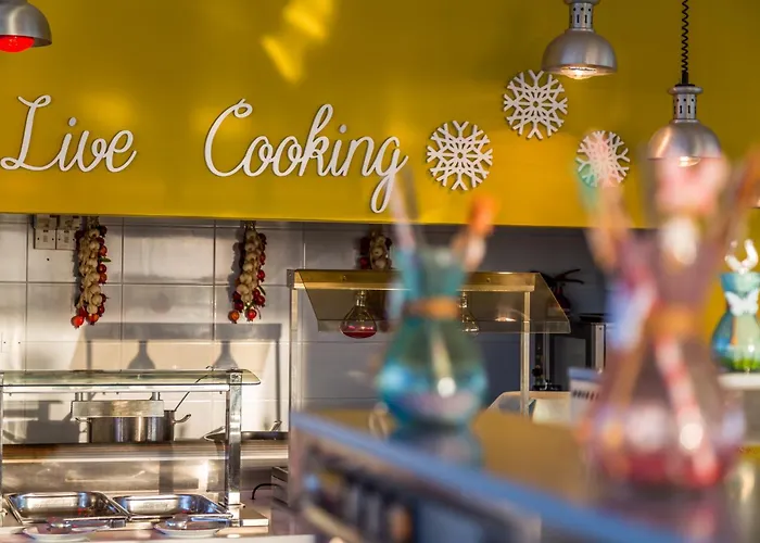 Nicholas Color Hotell