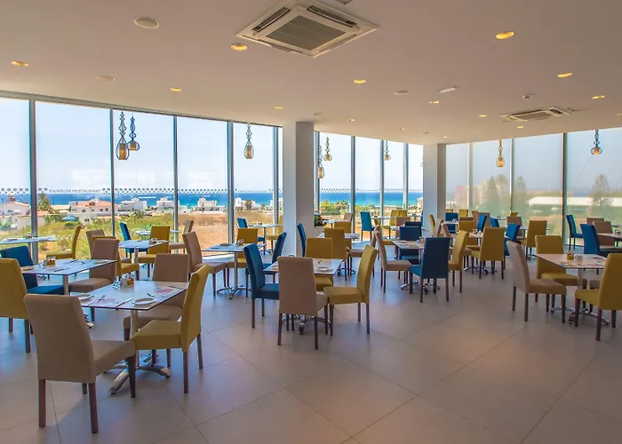 Nicholas Color Aya Napa