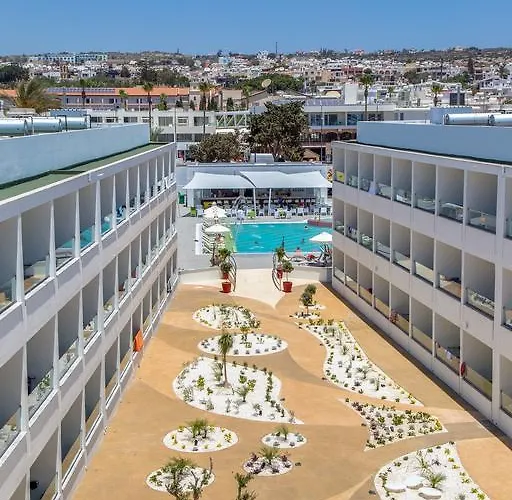 فندق Nicholas Color