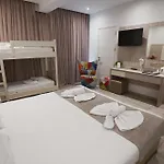 Nicholas Color Hotell
