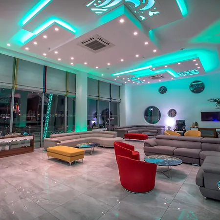 Hotel Nicholas Color 4*