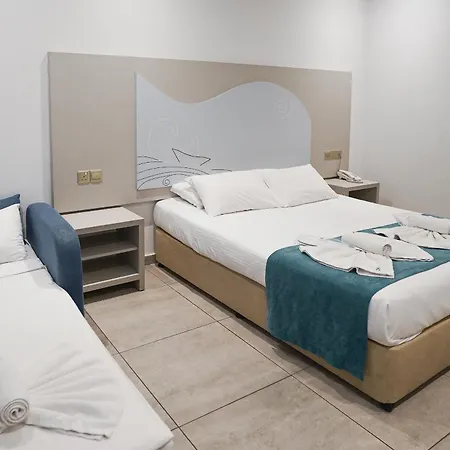 Hotel Nicholas Color 4*